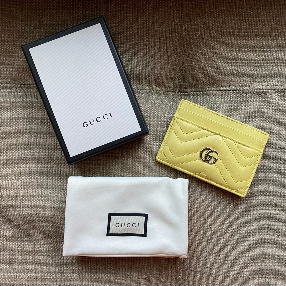 Gucci Marmont Double G Logo Pastel Yellow Card Holder